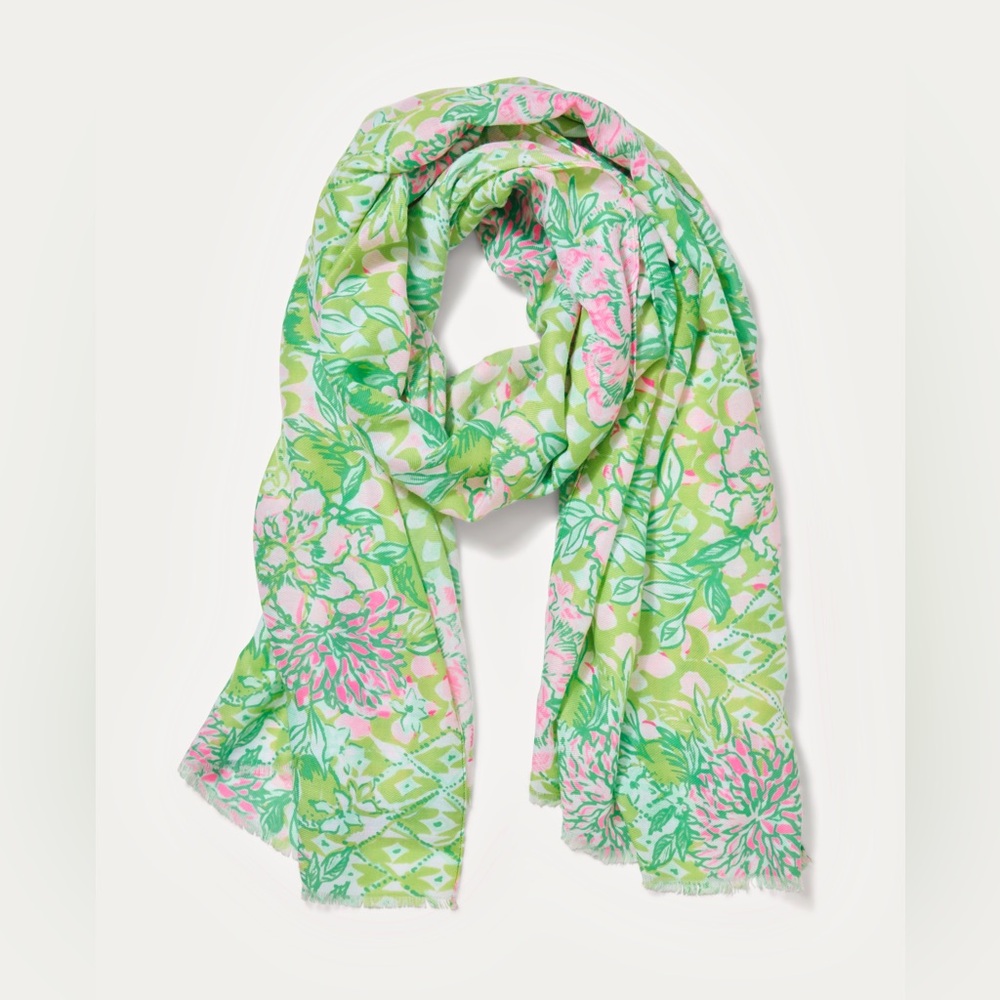 Lilly Pulitzer Wrap / Scarf in Lime Feeling Good. New. N/S home.